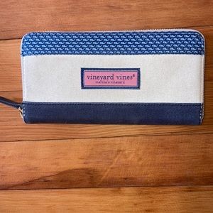 Vineyard Vines Wallet